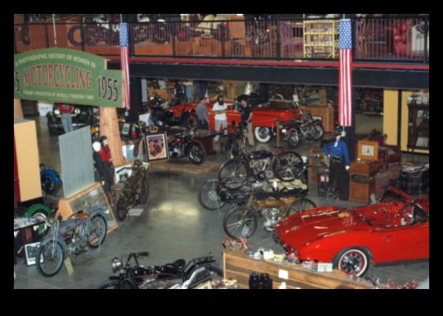 عجلات الذكرى: السيارات والدراجات القديمة تأخذنا في رحلة عبر الزمن 3 عجلات الذكرى: السيارات والدراجات القديمة في القصص الشخصية