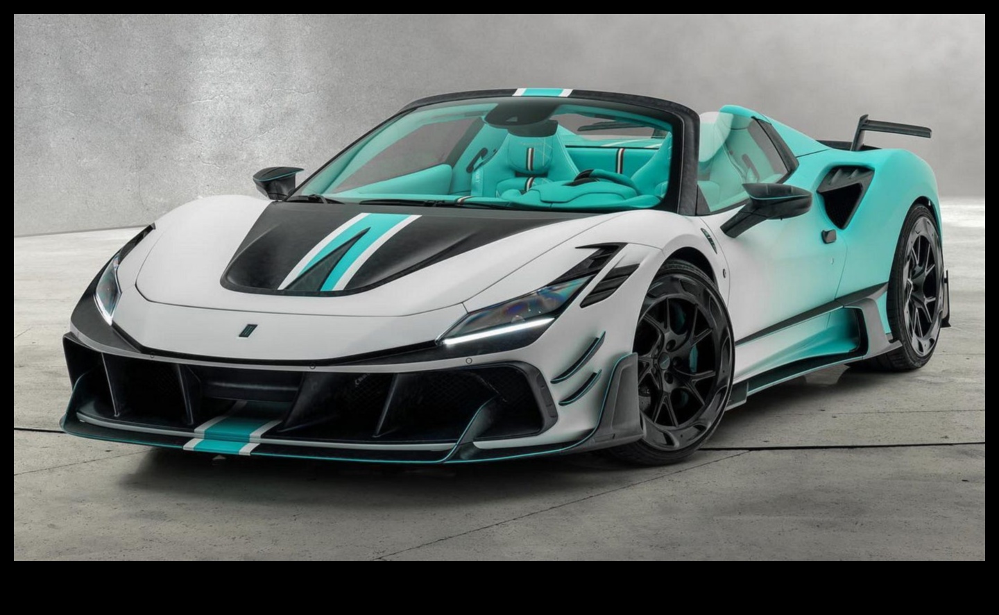 الأناقة المخصصة: جاذبية السيارات الفاخرة حسب الطلب