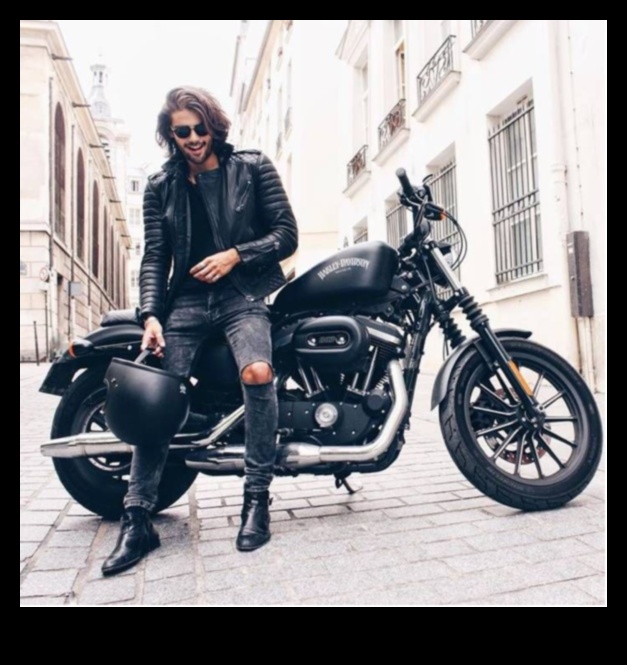 الركوب بأناقة: دليل لأزياء وإكسسوارات الدراجات النارية 2 الركوب بأناقة: فن أزياء وإكسسوارات الدراجات النارية