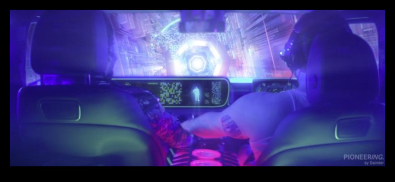 رحلة مرئية: شاشات العرض والإلكترونيات المتقدمة للترفيه داخل السيارة